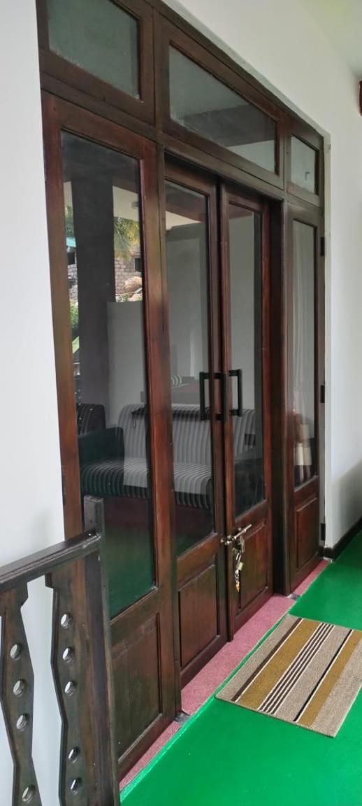 Ella Shali'S Home Luaran gambar